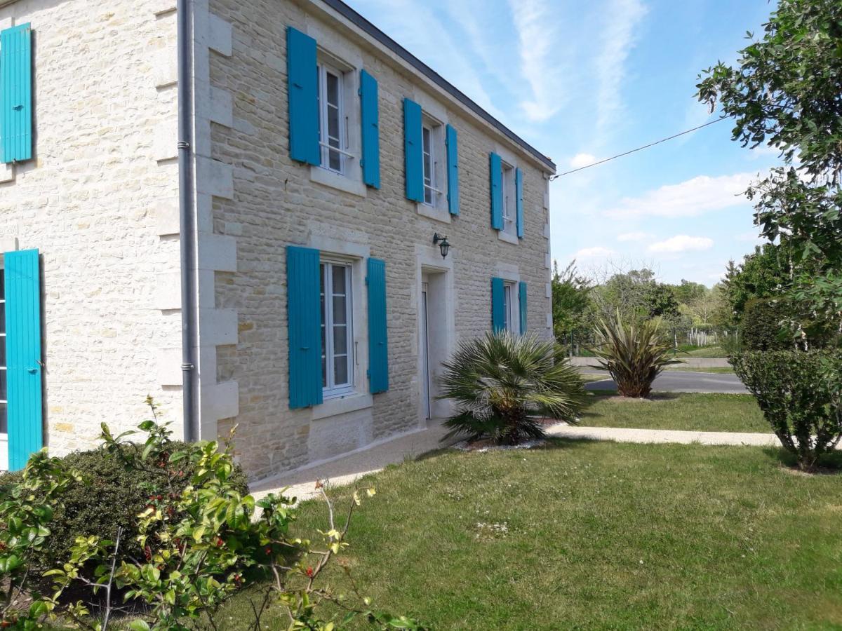 Le Logis De Lange Apt Les Aigrettes Saint-Hilaire-la-Palud Dış mekan fotoğraf
