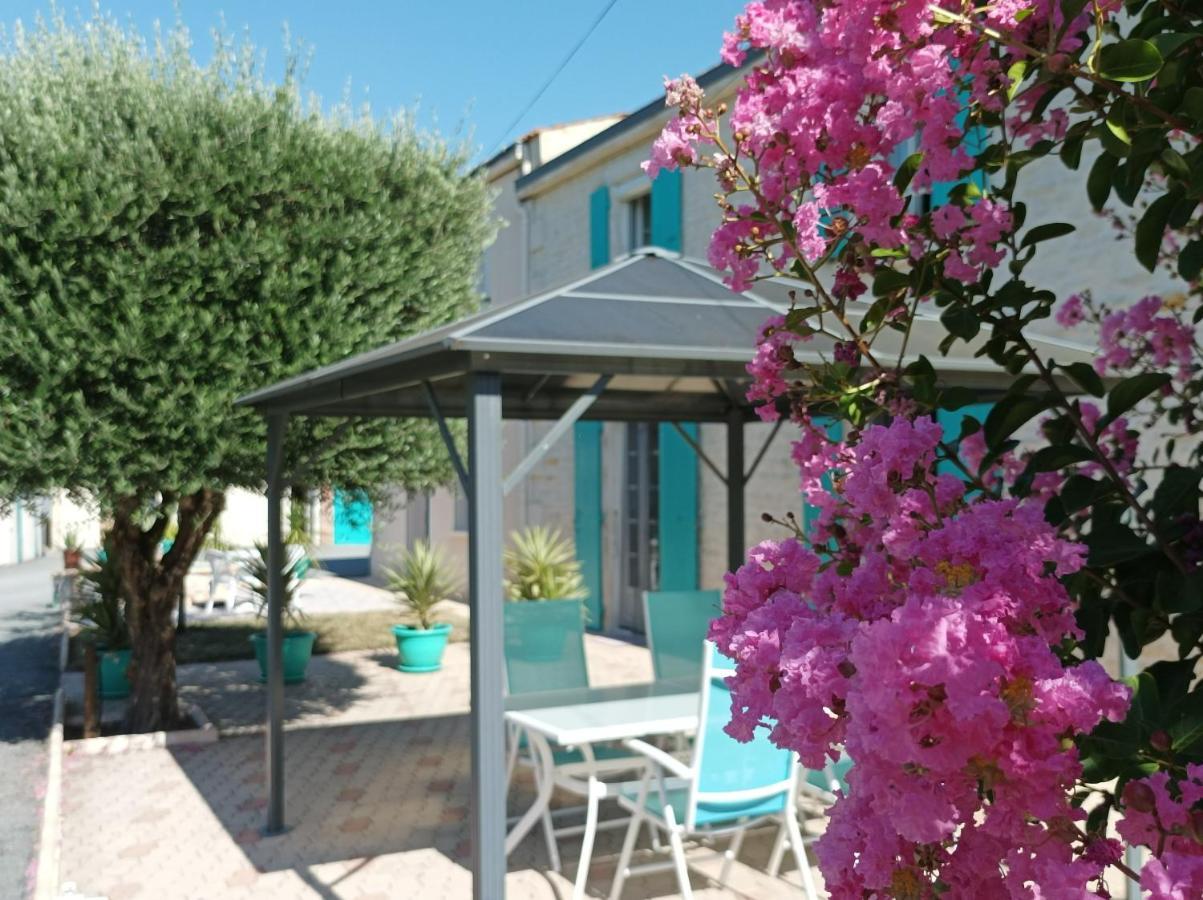 Le Logis De Lange Apt Les Aigrettes Saint-Hilaire-la-Palud Dış mekan fotoğraf